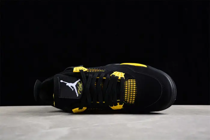 AIR JORDAN 4 RETRO 'THUNDER' 2023 