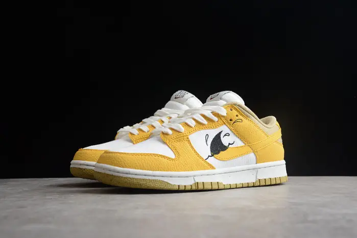Nike DUNK LOW 'SUN CLUB' 
