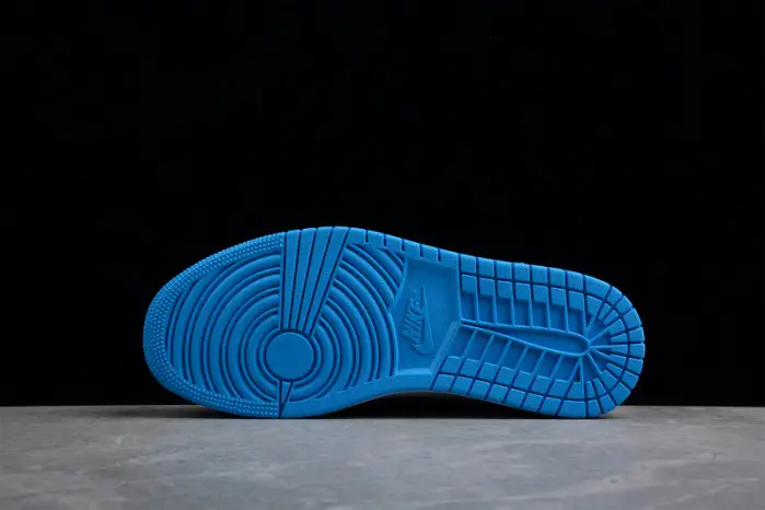 AIR JORDAN 1 RETRO LOW OG 'UNC' 