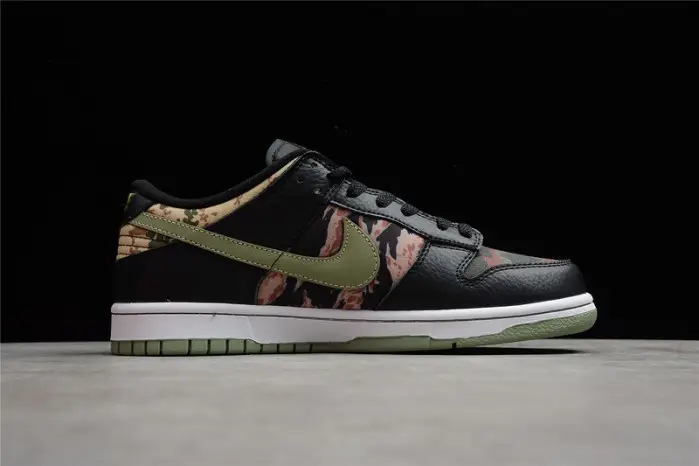 Nike Dunk Low Crazy Camo 