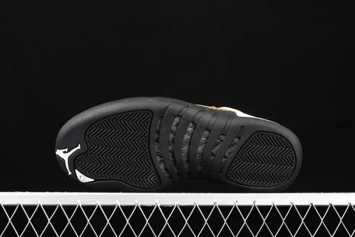 Air Jordan 12 Royalty Taxi 
