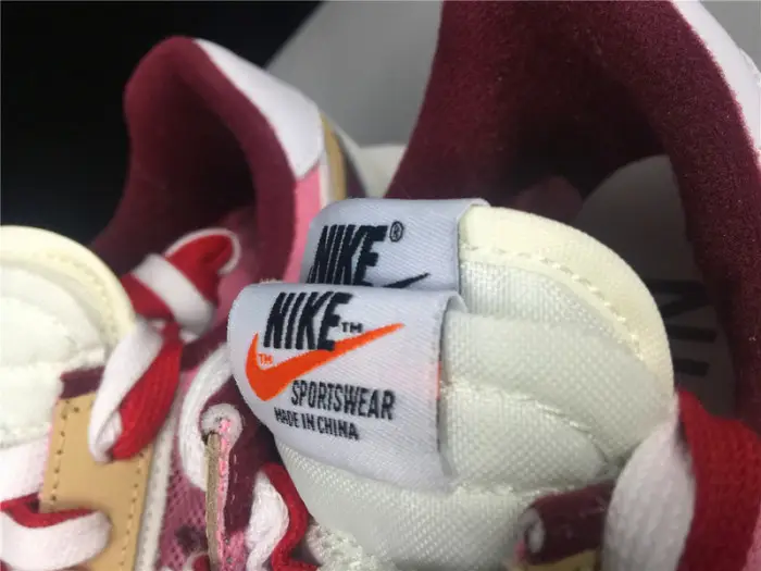 Sacai Nike LDV Waffle Pink 