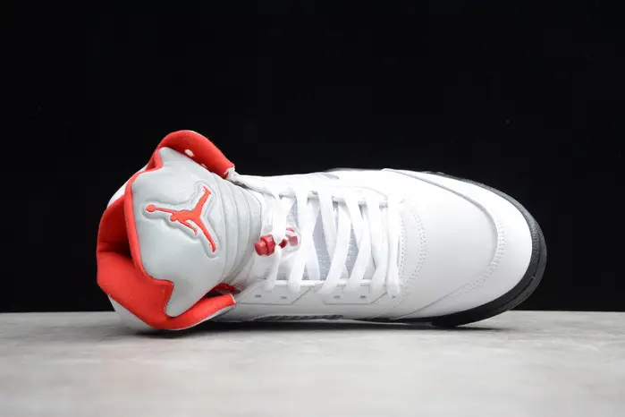 Air Jordan 5 Fire Red 