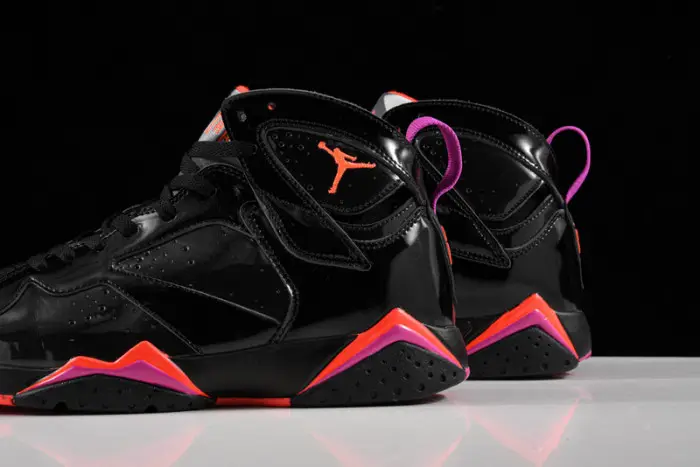 Air Jordan 7 Retro WMNS 'Black Patent Leather' 