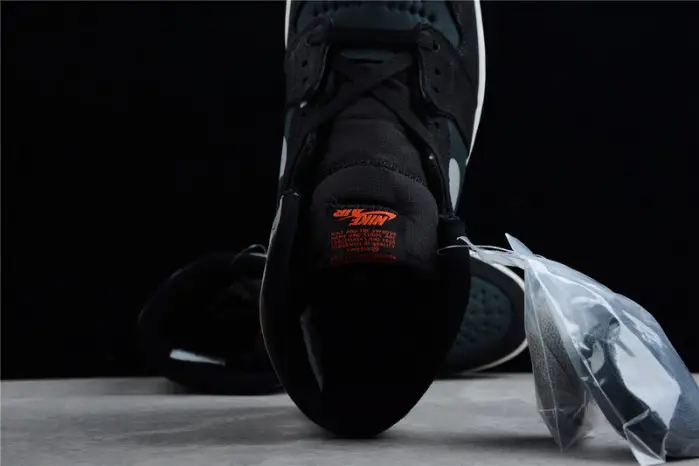 AIR JORDAN 1 ELEMENT GORE-TEX 'PARTICLE GREY' 