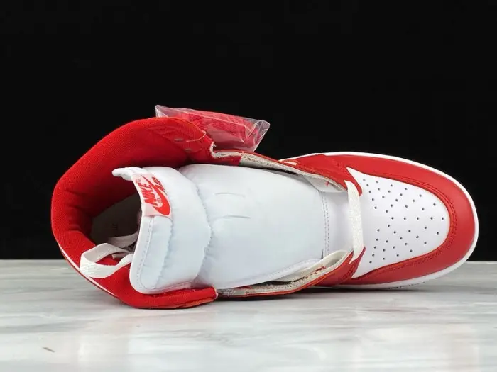 Air Jordan 1 Retro High '85 OG 'New Beginnings' 