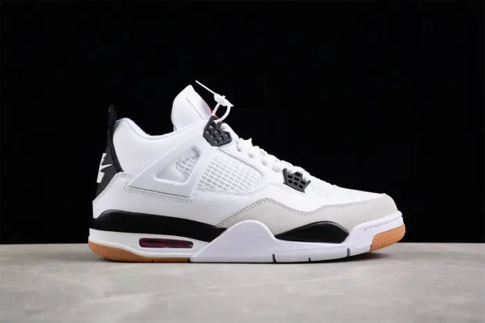 Nike SB x Air Jordan 4 