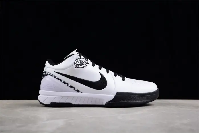 Nike ZOOM KOBE 4 PROTRO 'MAMBACITA' 