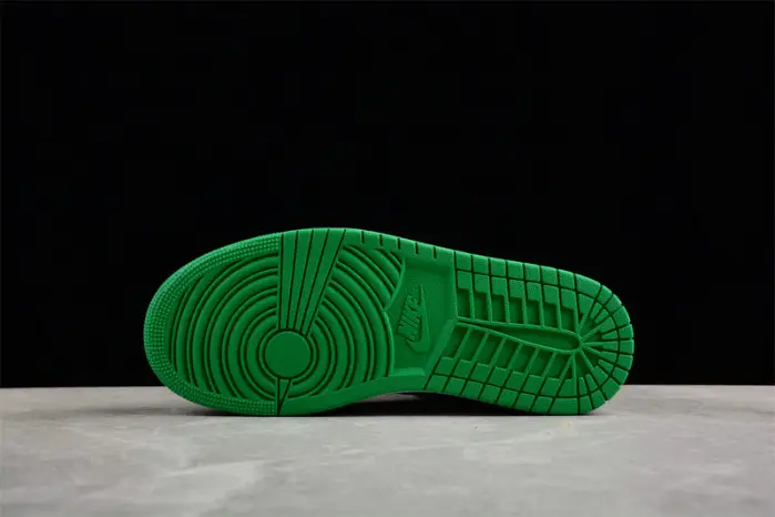 AIR JORDAN 1 RETRO HIGH OG 'LUCKY GREEN' 