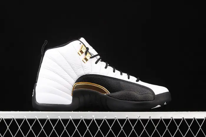 Air Jordan 12 Royalty Taxi 