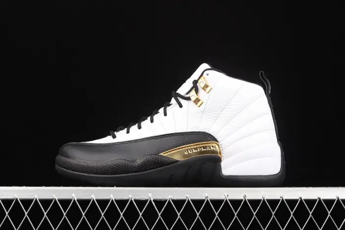 Air Jordan 12 Royalty Taxi 