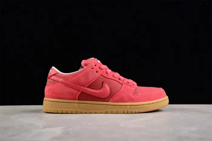 NIKE SB DUNK LOW 'RED GUM' 
