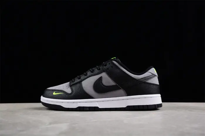 Nike Dunk Low Black Grey Green Strike 
