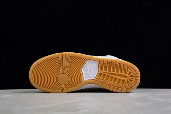 Nike SB Dunk High Unbleached Pack 