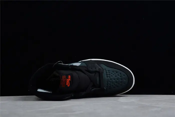 AIR JORDAN 1 ELEMENT GORE-TEX 'PARTICLE GREY' 