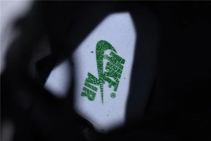 Air Jordan 1 High OG NRG Pine Green Sail-Black 