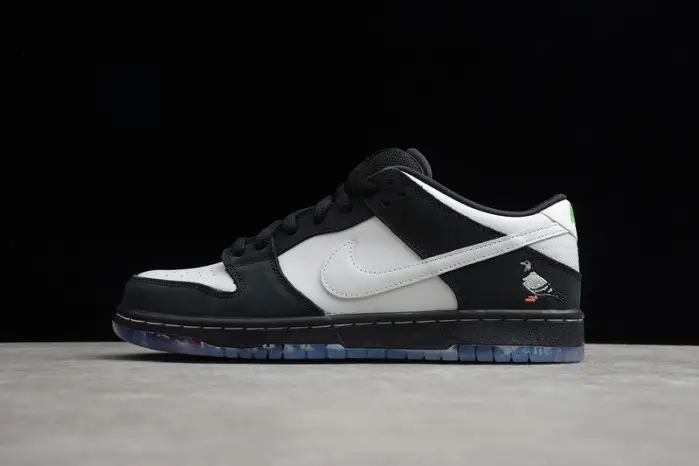 Nike SB Dunk Low Staple Panda Pigeon  CBEC1094