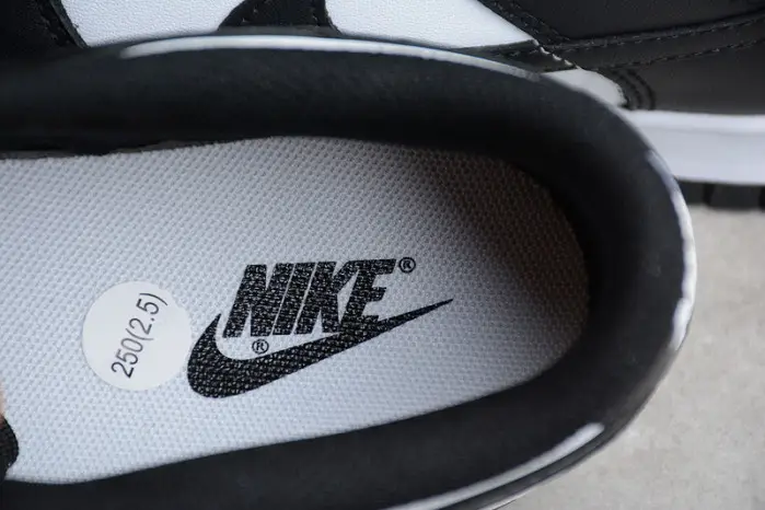 Nike Dunk Low Retro White Black Panda (2021) 