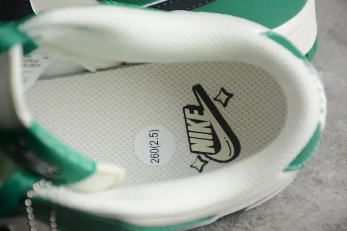 NIKE DUNK LOW LOTTERY MALACHITE 