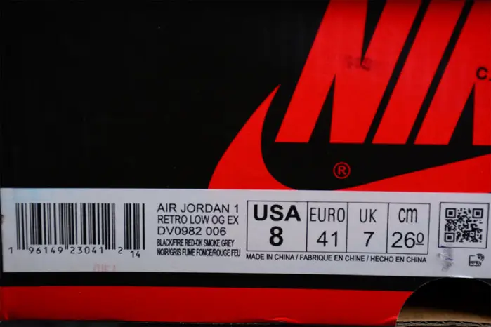 Air Jordan 1 Low "Dark Smoke Grev" 