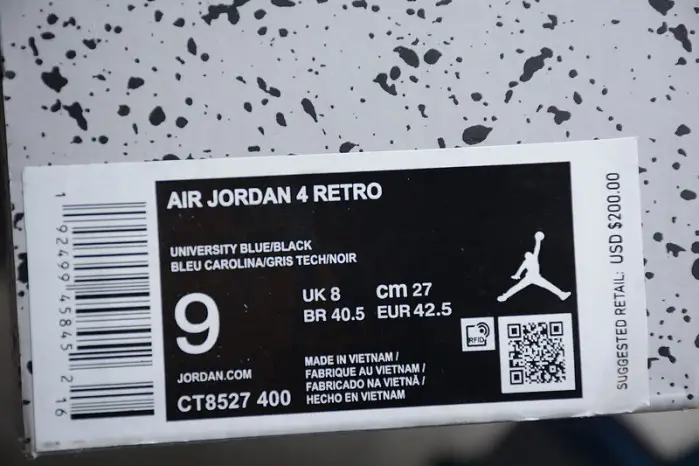 AIR JORDAN 4 RETRO UNIVERSITY BLUE 