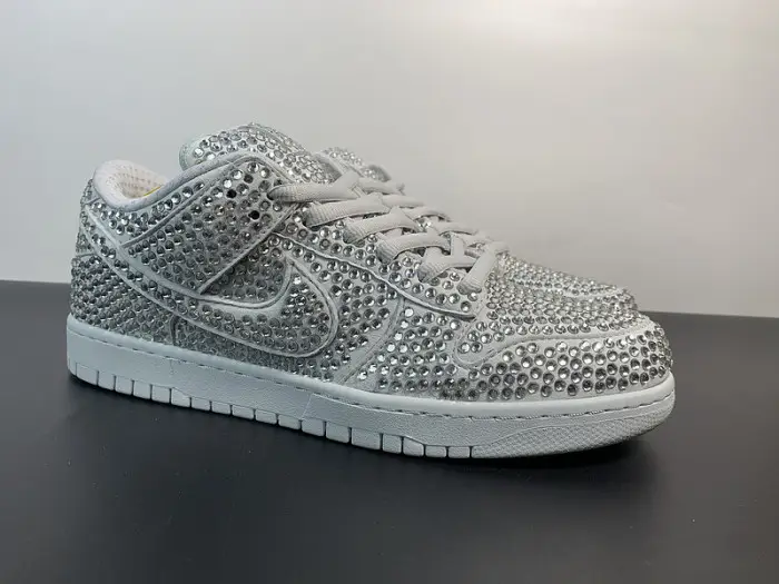 NIKE DUNK LOW CACTUS PLANT FLEA MARKET PURE PLATINUM 