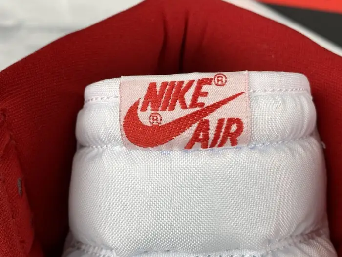 Air Jordan 1 Retro High '85 OG 'New Beginnings' 