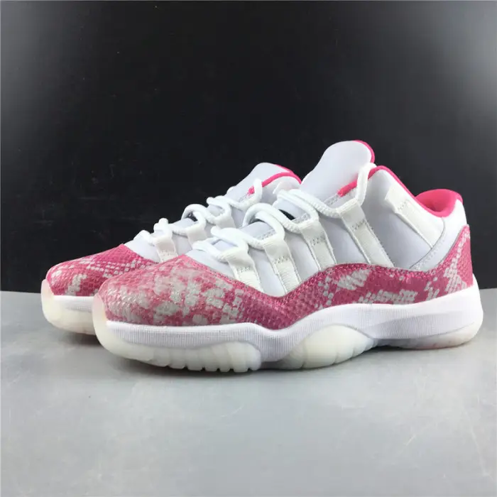 AIR JORDAN 11 RETRO LOW PINK SNAKESKIN(W) (2019)  DBD403