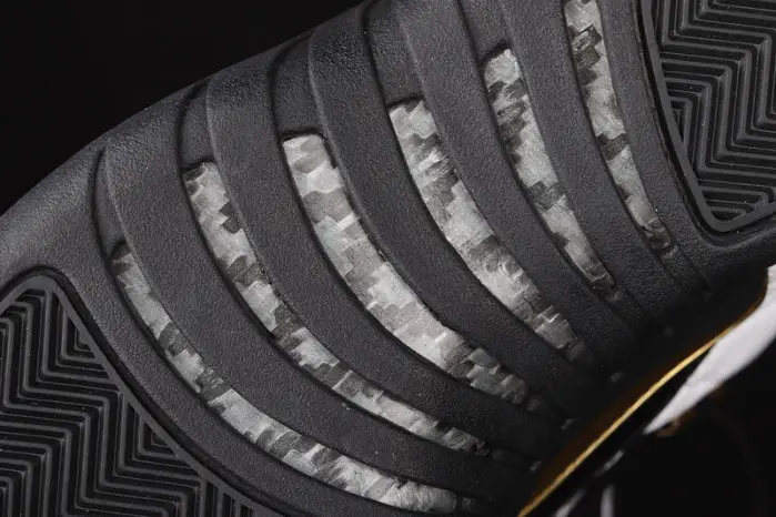 Air Jordan 12 Royalty Taxi 