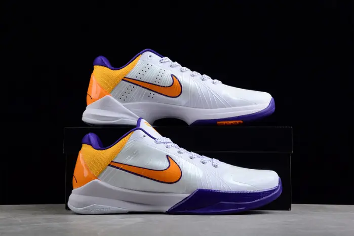 Zoom Kobe V Protro 