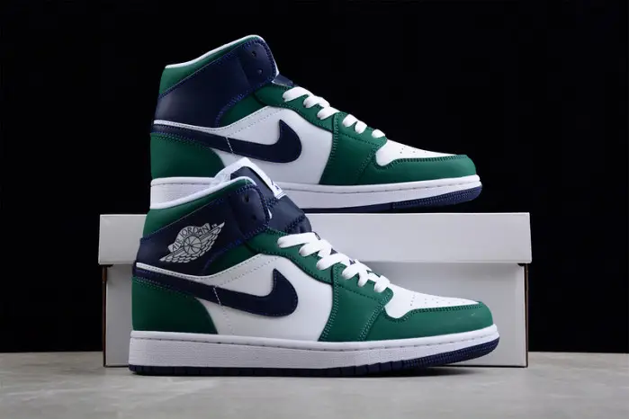 Air Jordan 1 Mid WMNS SE "Noble Green" 