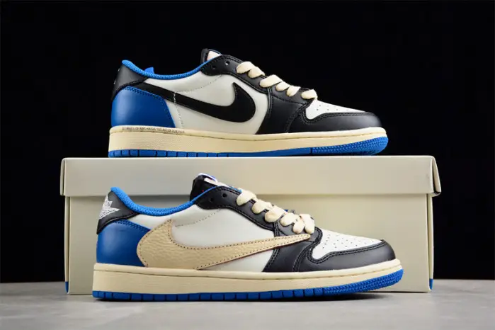TRAVIS SCOTT X FRAGMENT X AIR JORDAN 1 LOW OG 
