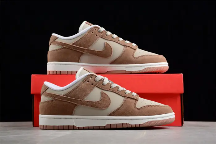 Nike DUNK LOW SE 'SANDRIFT' 