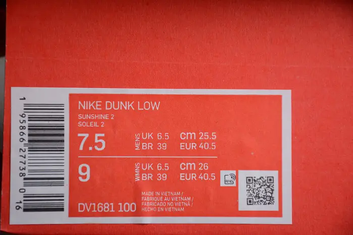 Nike DUNK LOW 'SUN CLUB' 