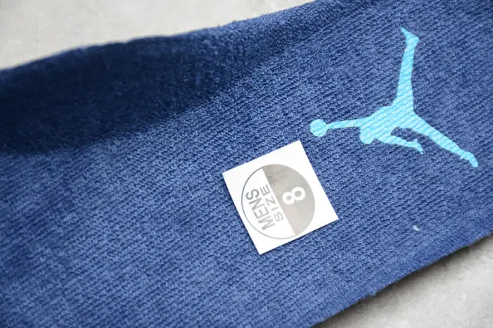AIR JORDAN 11 RETRO "WIN LIKE '82" university blue mens 