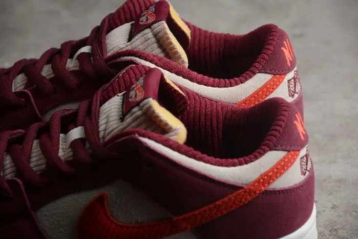 NIKE DUNK LOW X SKATE LIKE GIRL 