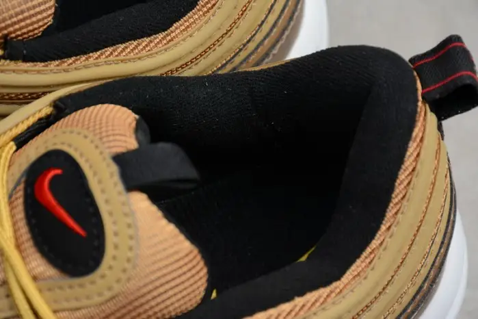 NIKE AIR MAX 97 OG QS "2017 RELEASE" metallic gold 
