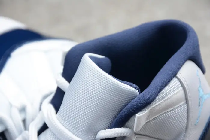 AIR JORDAN 11 RETRO "WIN LIKE '82" university blue mens 