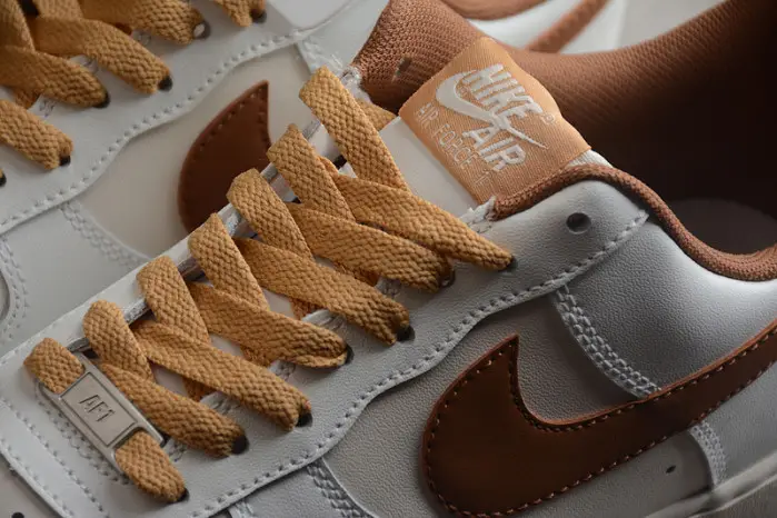 NIKE Air Force 1 