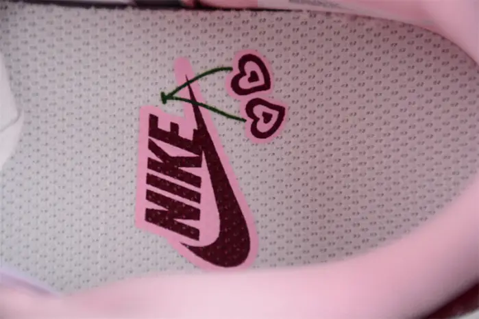 Nike DUNK LOW DISRUPT 2 'VALENTINE'S DAY' 