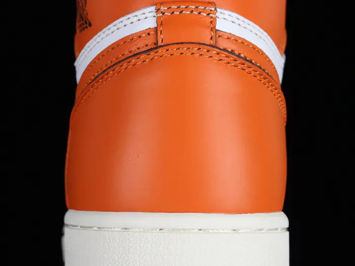 Air Jordan 1 High "Starfish" 