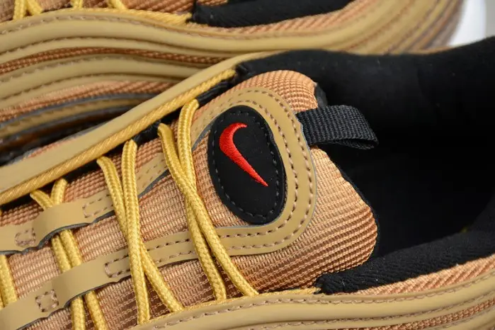 NIKE AIR MAX 97 OG QS "2017 RELEASE" metallic gold 