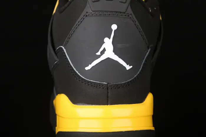 AIR JORDAN 4 RETRO THUNDER (2012) 