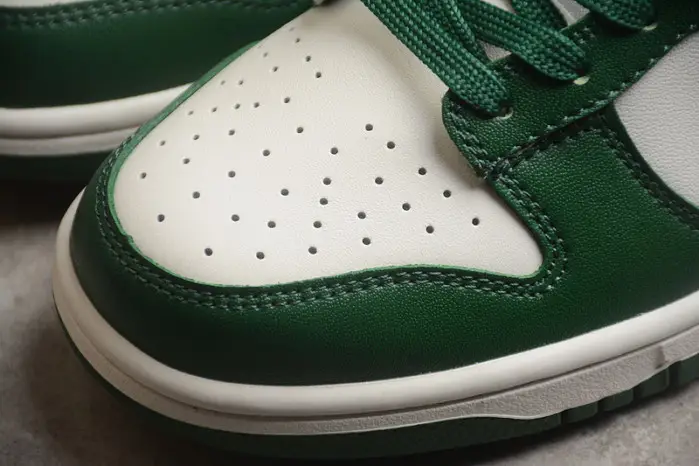 Nike DUNK LOW 'GORGE GREEN' 