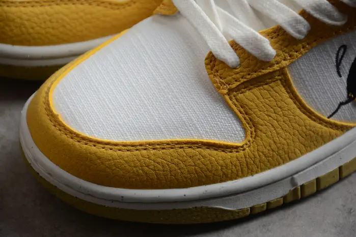 Nike DUNK LOW 'SUN CLUB' 