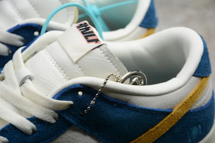 Kasina x Nike Dunk Low 