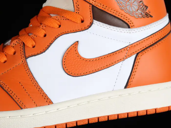 Air Jordan 1 High "Starfish" 