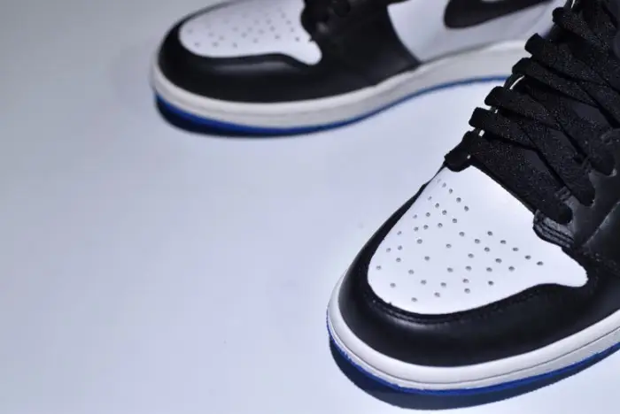 Air Jordan 1 Retro 