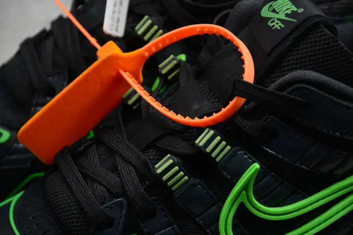 OW x Nike Air Rubber Dunk 