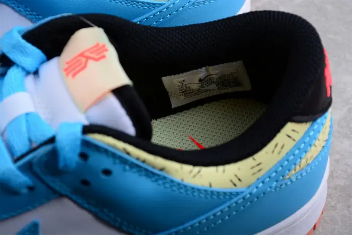 NIKEx Kyrie Living Dunk Low 
